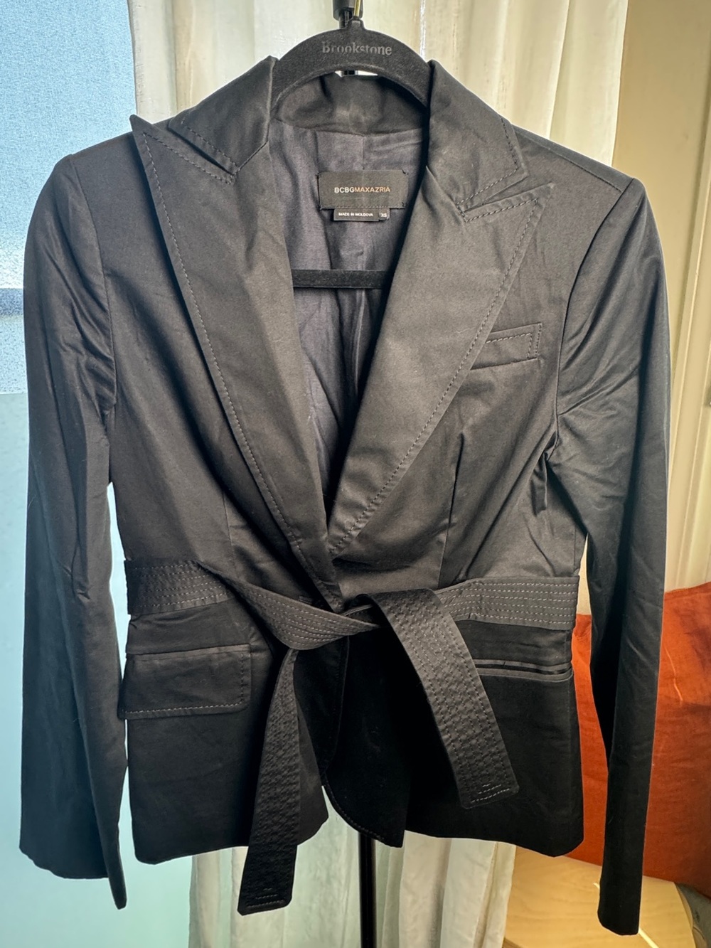 BCBGMaxAzria Black Belted Notch-Lapel Blazer